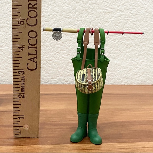 2019 HALLMARK Keepsake Wading For A Nibble Fishing Ornament - Picture 7 of 14